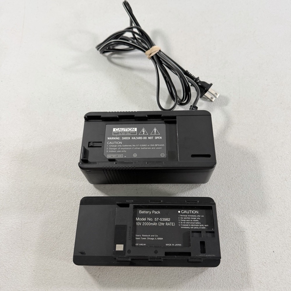 Sears Camcorder VM-AC64AS AC Adaptor Battery Charger W/ Battery READ